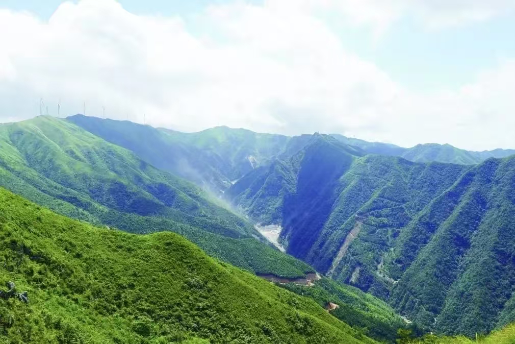 潮涌湘江 锂动未来——荣膺先进团队，，，，，，湖南申博太阳城赫彰显锂电标杆实力